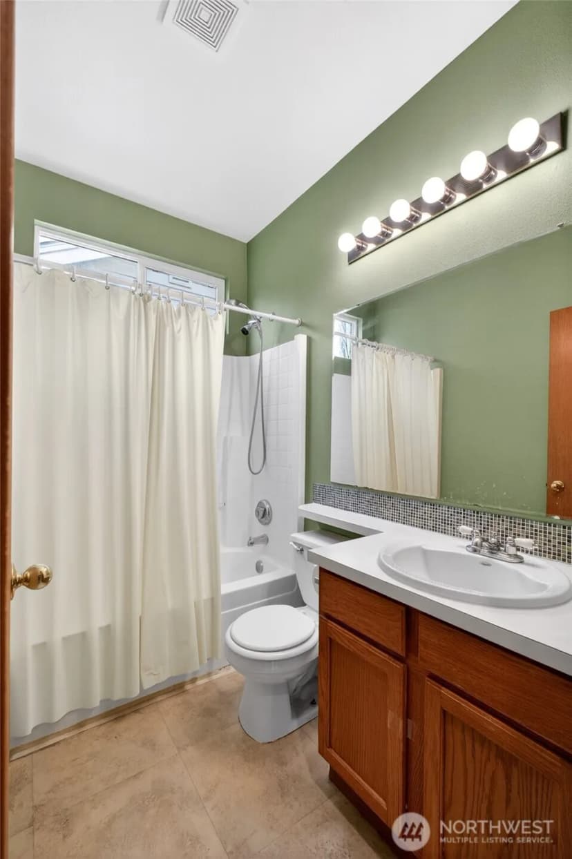Property photo for 11310 3rd Avenue Ct E, Tacoma photo 16