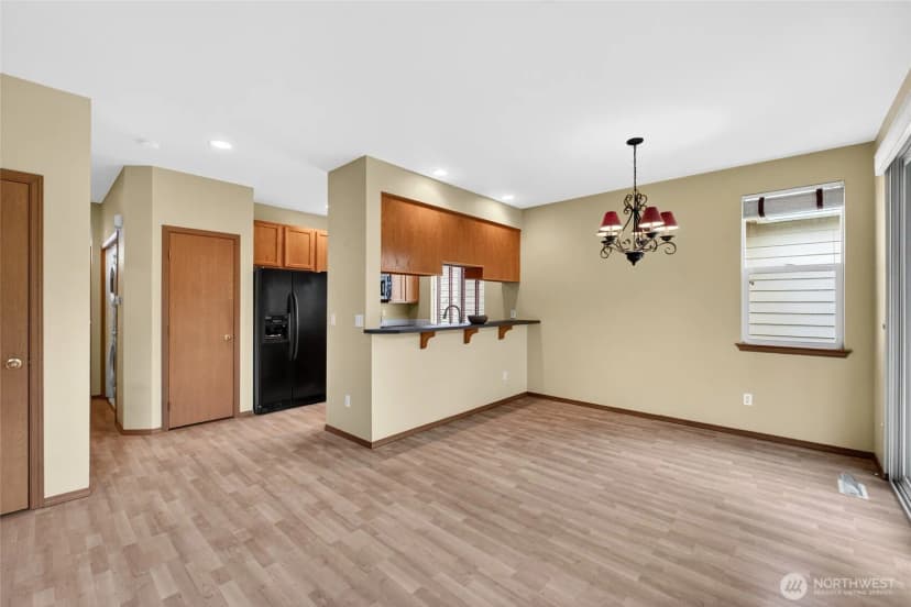 Property photo for 11310 3rd Avenue Ct E, Tacoma photo 8