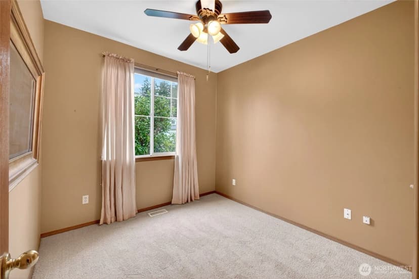 Property photo for 11310 3rd Avenue Ct E, Tacoma photo 17