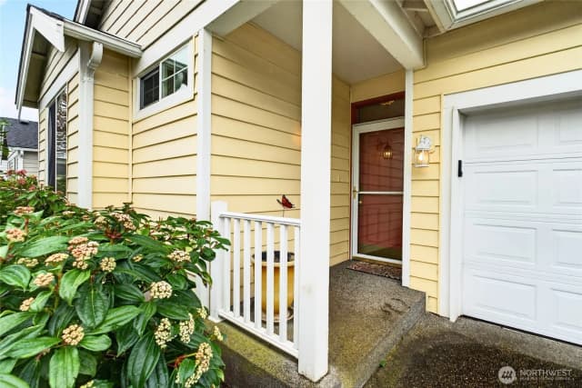 Property photo for 11310 3rd Avenue Ct E, Tacoma photo 2