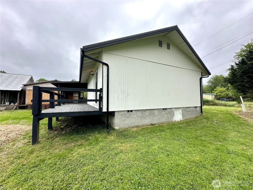Property photo for 120 Hammer Way, Forks photo 2
