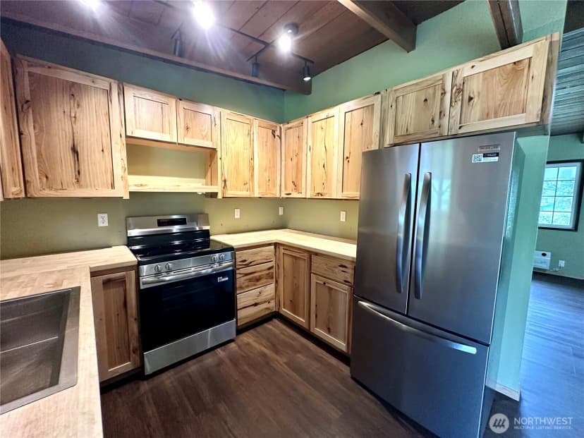 Property photo for 120 Hammer Way, Forks photo 8