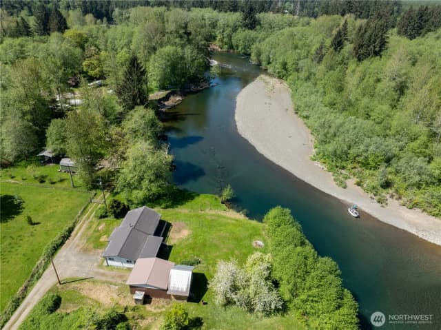 Property photo for 120 Hammer Way, Forks photo 4