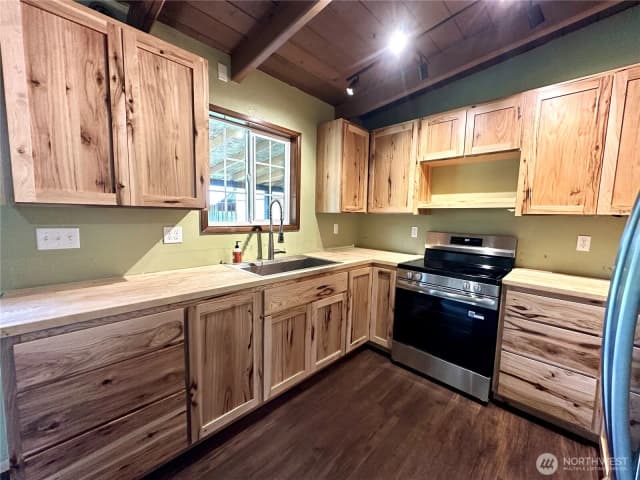 Property photo for 120 Hammer Way, Forks photo 5