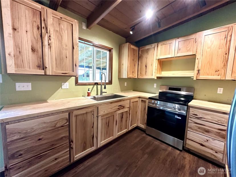 Property photo for 120 Hammer Way, Forks photo 7