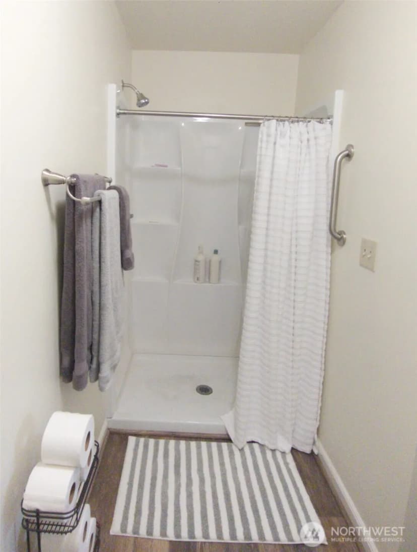 Property photo for 17918 23rd Lane Ne #302, Shoreline photo 15