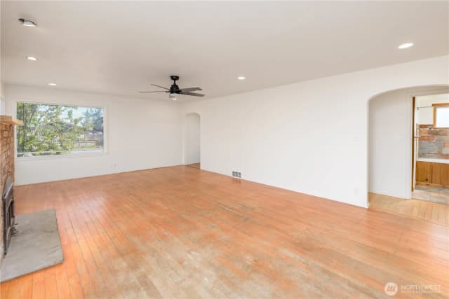 Property photo for 405 W Spruce Street, Sequim photo 5