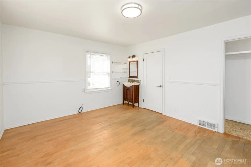 Property photo for 405 W Spruce Street, Sequim photo 11