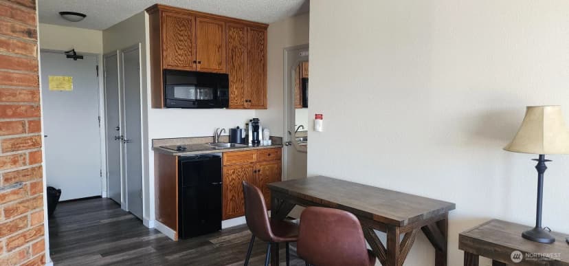 Property photo for 710 S Hancock Avenue #422-23, Westport photo 9