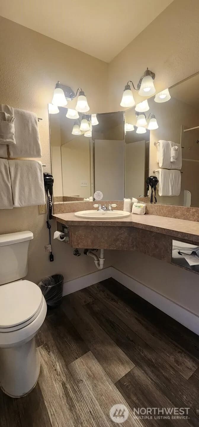 Property photo for 710 S Hancock Avenue #422-23, Westport photo 6