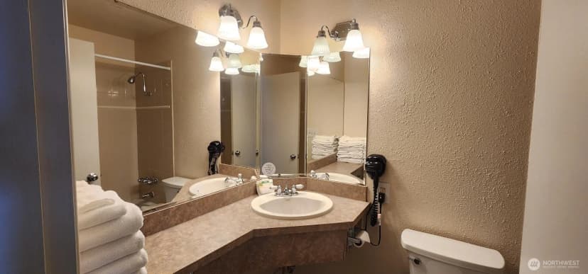 Property photo for 710 S Hancock Avenue #422-23, Westport photo 12