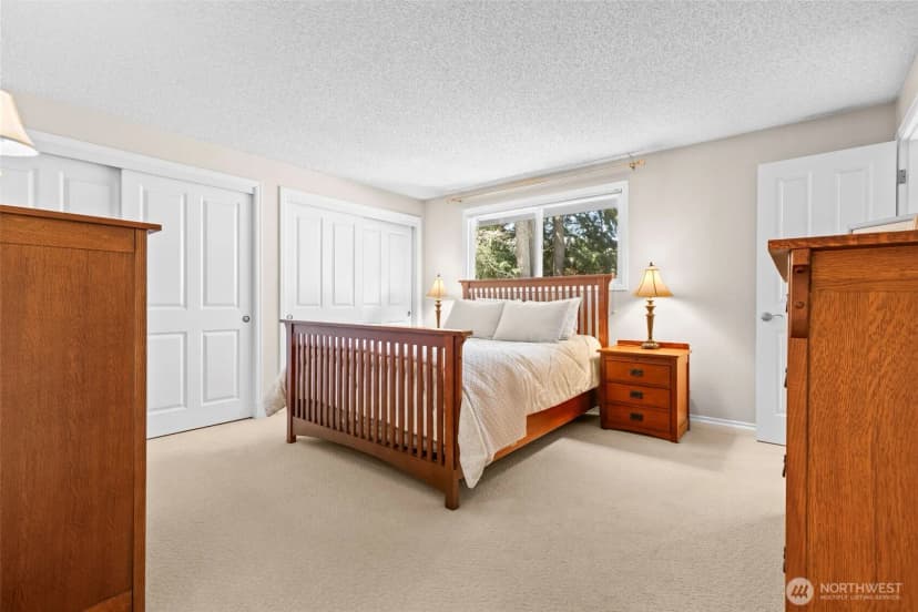 Property photo for 7901 Sapphire Drive Sw, Lakewood photo 16