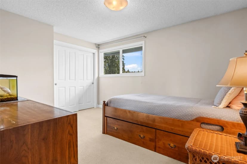 Property photo for 7901 Sapphire Drive Sw, Lakewood photo 19