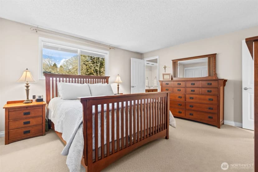 Property photo for 7901 Sapphire Drive Sw, Lakewood photo 15