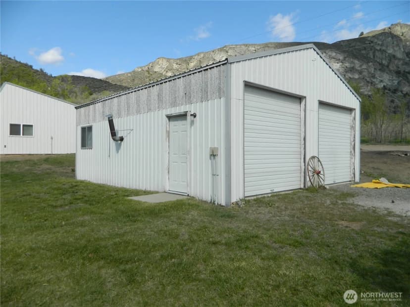 Property photo for 651 Highway 7, Tonasket photo 14