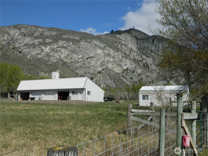 Property photo for 651 Highway 7, Tonasket photo 10