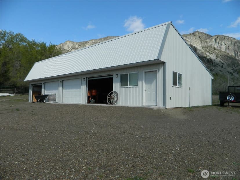 Property photo for 651 Highway 7, Tonasket photo 15
