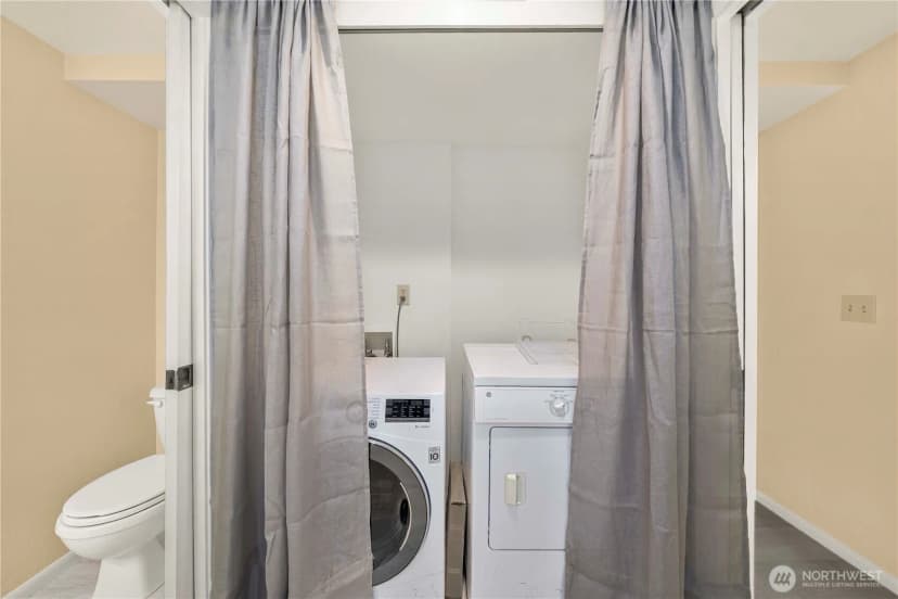 Property photo for 3911 108th Avenue Ne #b203, Bellevue photo 26