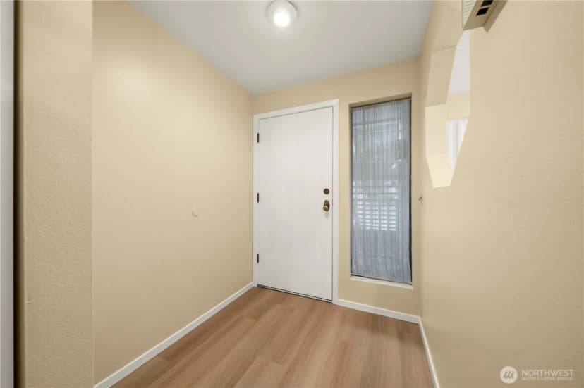 Property photo for 3911 108th Avenue Ne #b203, Bellevue photo 33