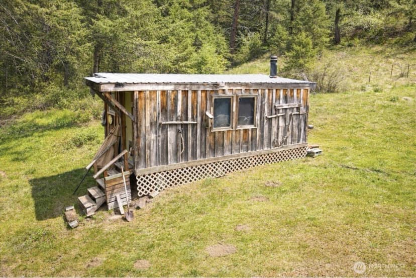 Property photo for 40 E Wannacut Lane, Oroville photo 16