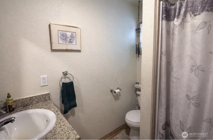 Property photo for 40 E Wannacut Lane, Oroville photo 14