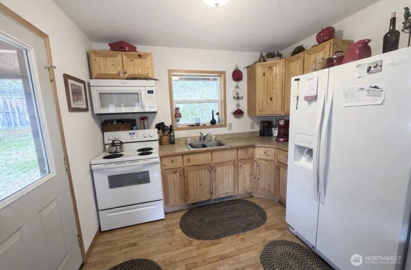 Property photo for 40 E Wannacut Lane, Oroville photo 6