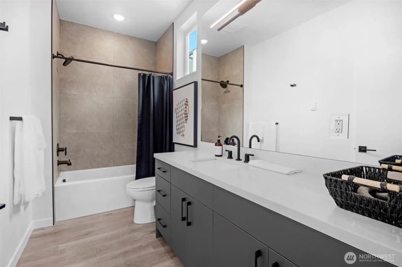 Property photo for 6727 Carleton Avenue S #b, Seattle photo 16