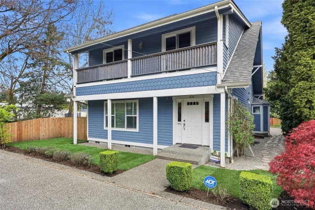 Property photo for 426 Sawyer Street Se, Olympia photo 2