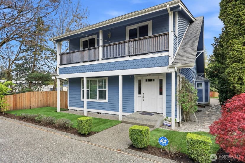 Property photo for 426 Sawyer Street Se, Olympia photo 2