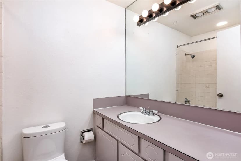 Property photo for 3424 25th Avenue W #201, Seattle photo 22