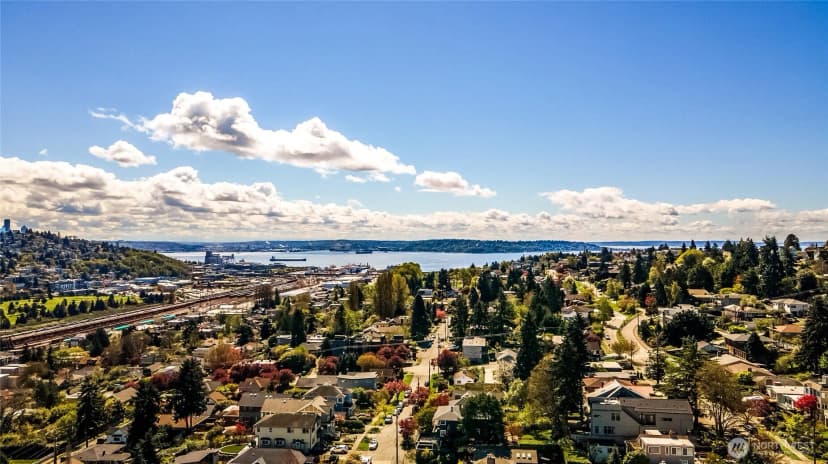 Property photo for 3424 25th Avenue W #201, Seattle photo 24