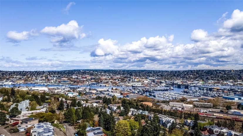 Property photo for 3424 25th Avenue W #201, Seattle