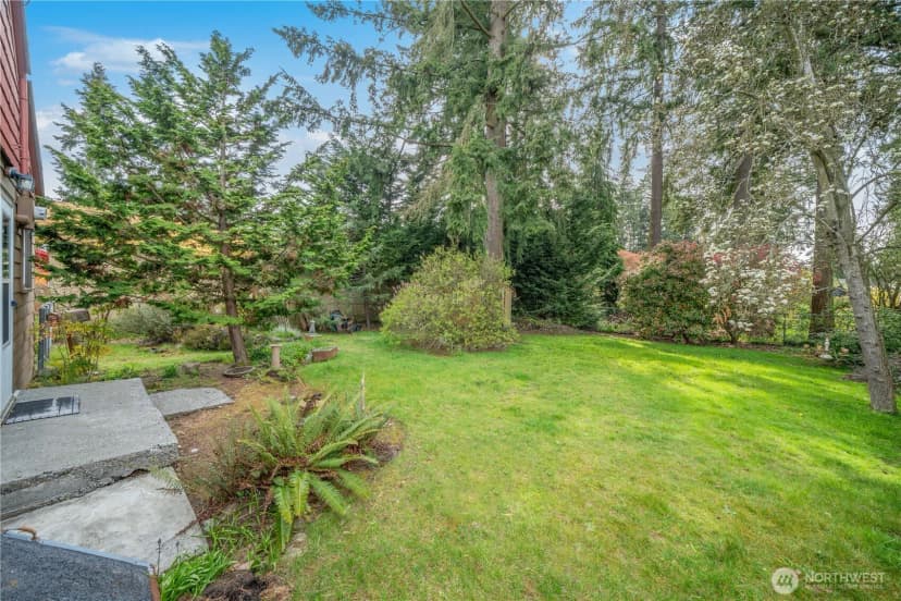 Property photo for 16751 Linden Avenue N, Shoreline photo 13