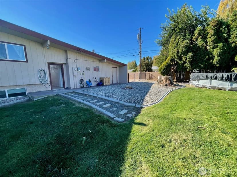 Property photo for 840 Braeburn Place Nw, Soap Lake photo 33