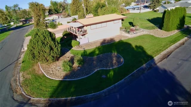 Property photo for 840 Braeburn Place Nw, Soap Lake photo 4