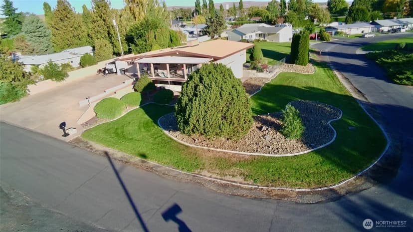 Property photo for 840 Braeburn Place Nw, Soap Lake photo 8