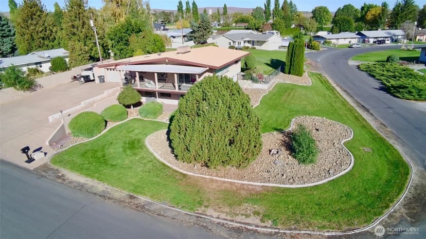 Property photo for 840 Braeburn Place Nw, Soap Lake photo 12