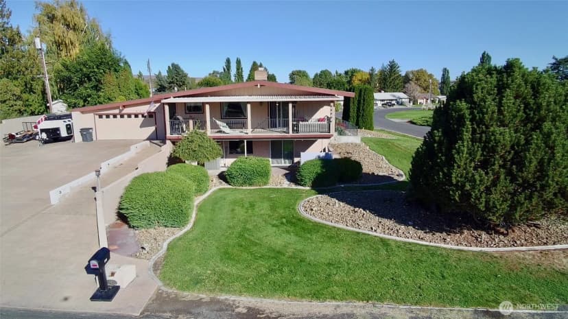 Property photo for 840 Braeburn Place Nw, Soap Lake photo 7