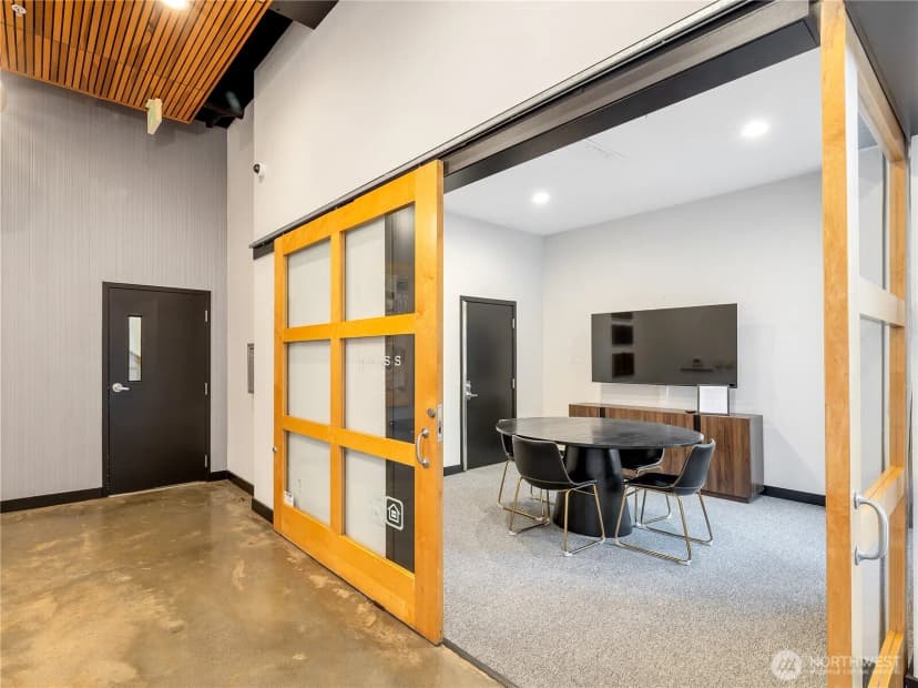 Property photo for 1610 Belmont Ave #407, Seattle photo 13