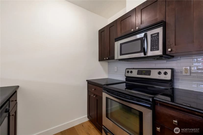 Property photo for 1610 Belmont Ave #407, Seattle photo 6