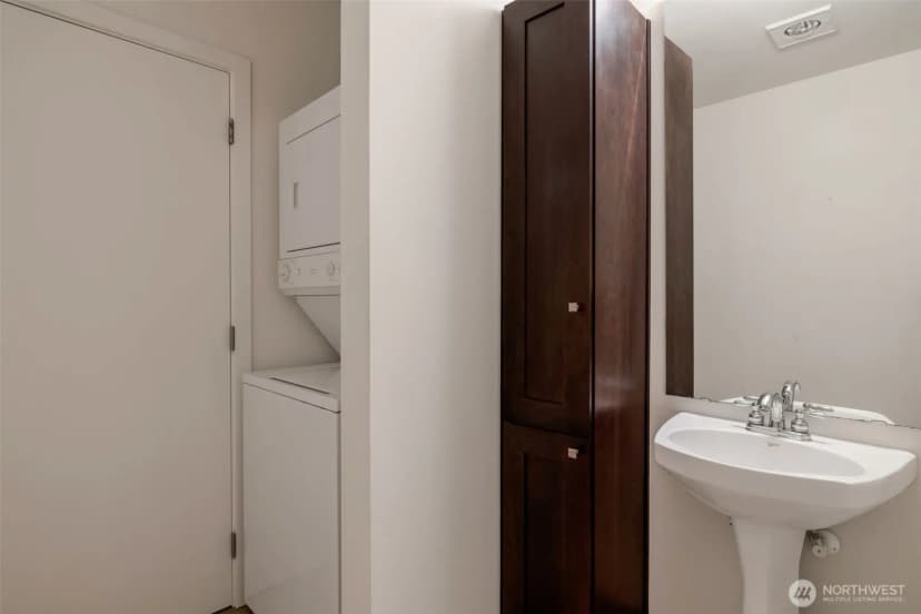 Property photo for 1610 Belmont Ave #407, Seattle photo 11