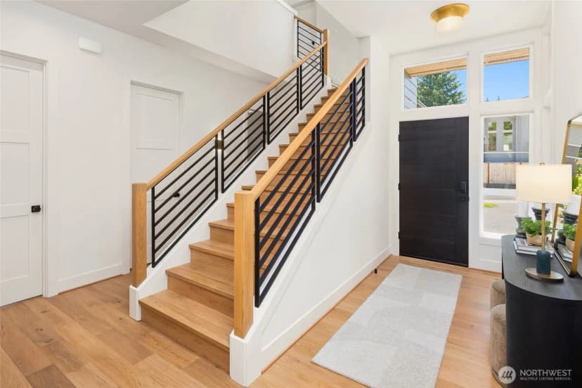 Property photo for 13128 Ne 103rd Place, Kirkland photo 19