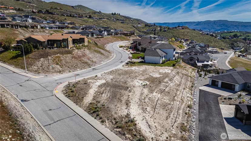 Property photo for 100 Waterview Drive, Chelan photo 9