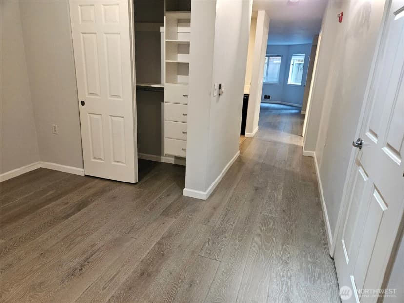 Property photo for 2530 15th Avenue W #303, Seattle photo 3