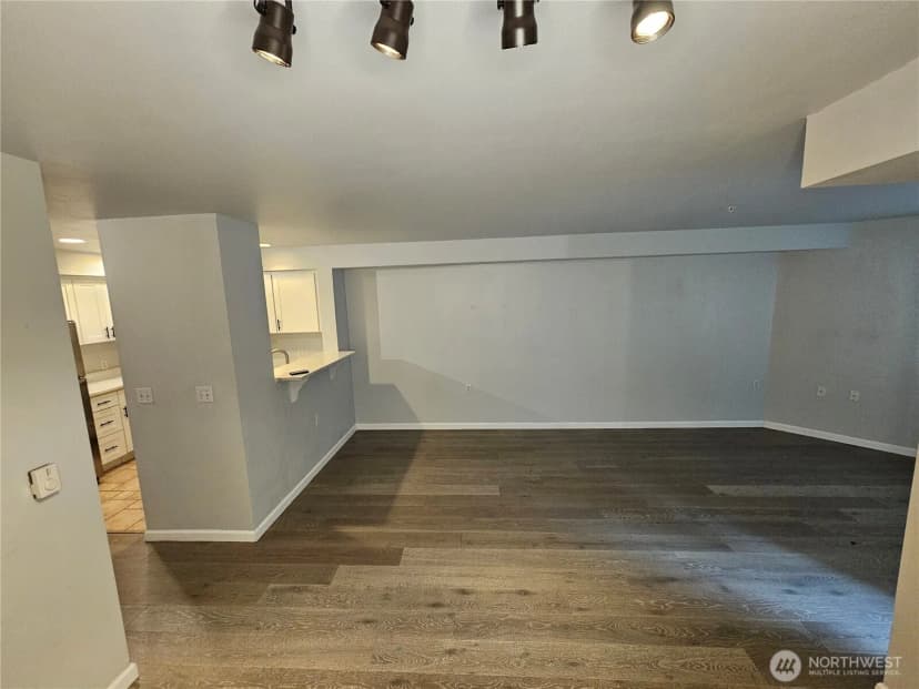 Property photo for 2530 15th Avenue W #303, Seattle photo 6