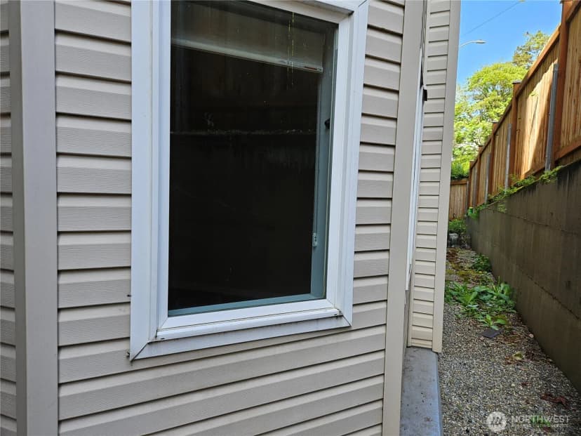 Property photo for 2530 15th Avenue W #303, Seattle photo 15