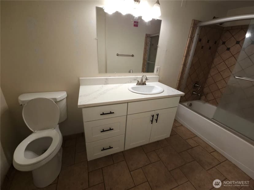 Property photo for 2530 15th Avenue W #303, Seattle photo 13