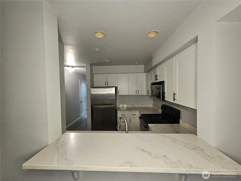 Property photo for 2530 15th Avenue W #303, Seattle photo 10