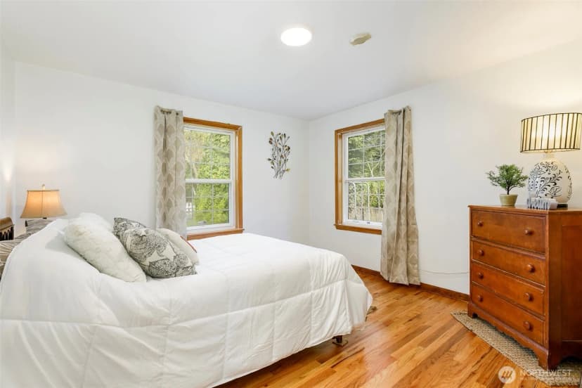 Property photo for 12434 12th Avenue S, Burien photo 16