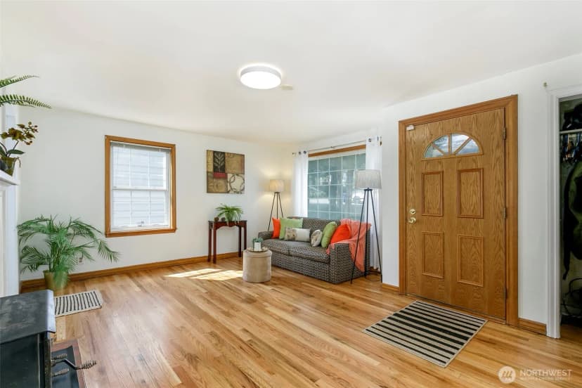 Property photo for 12434 12th Avenue S, Burien photo 8